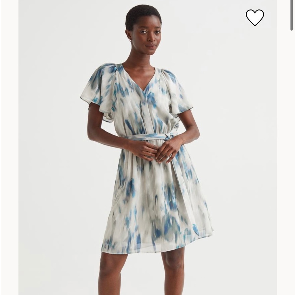 NWT H&M v-neck chiffon dress